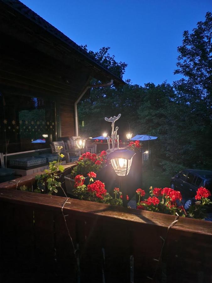 Le Chalet Du Cerf - Chambre D'Hote ソンム・ルーズ エクステリア 写真